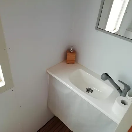 House Boat Ботель Альгеро